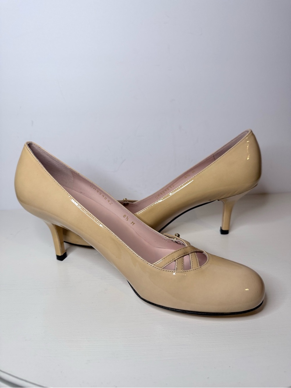 Stuart Weitzman Amuse Adobe  Patent Leather Strappy Low Heel Pumps Size 8.5